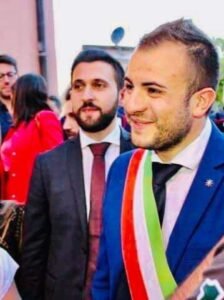 Tranquilli e compatti contro il covid